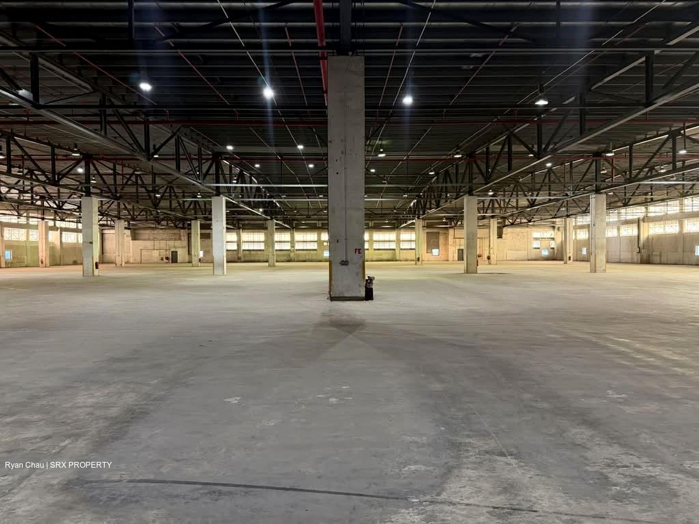 Gul Crescent (D22), Warehouse #587777261